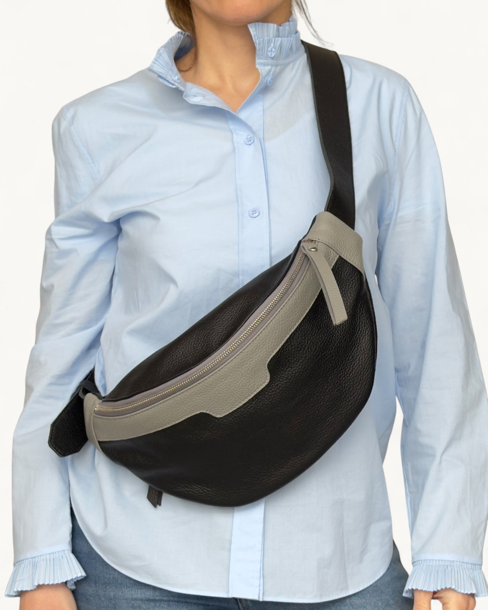 Sac bandoulière en cuir noir et gris - Sac banane souple