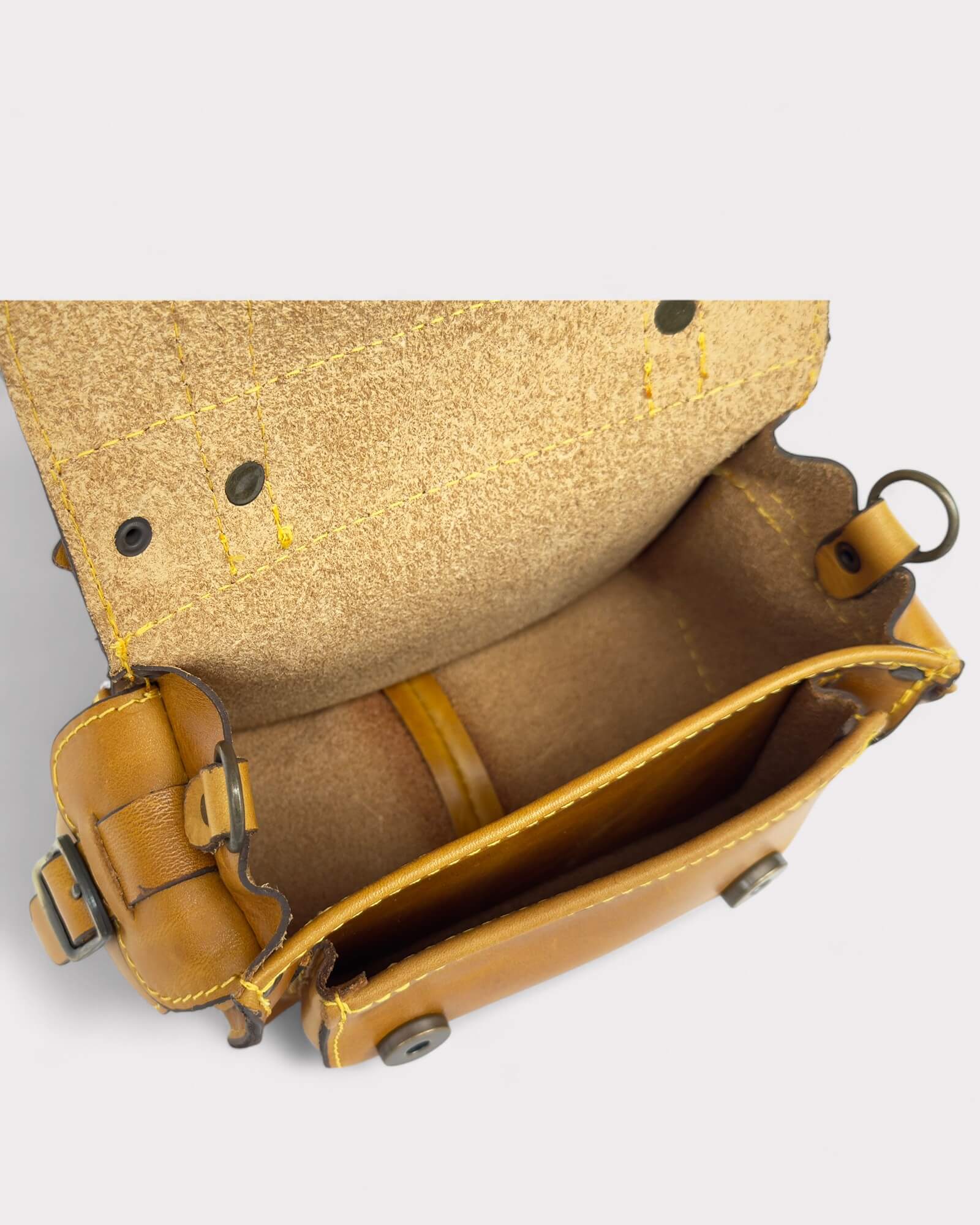 cuoio crossbody satchel crete a1 interior capacity