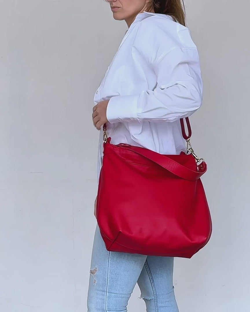 video of red hobo bag maria
